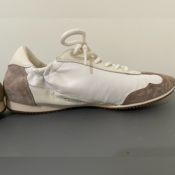 Tory Burch Sneakers | Inspired ‘70s Track Shoes | Sneakers | Size 8M - Picture 5 of 7